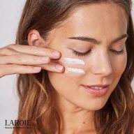 ضد آفتاب و ضد لک بی رنگ اکتیو یونیفای ایزدین Isdin - تصویر ۳