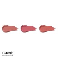 نمونه‌ی رنگ سه رژ لب کیکو Wild Kisser روی سطح سفید