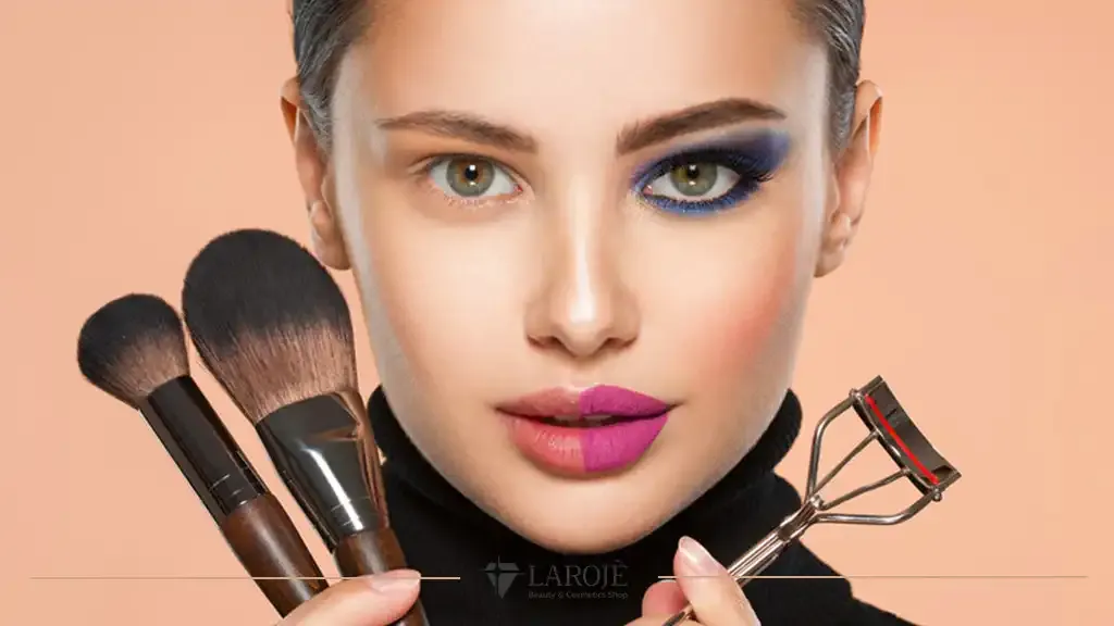 رژگونه مجلسی